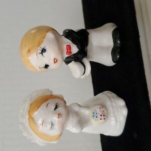 Vintage Dan Brechner Miniature Kissing Bride and Groom Figurines